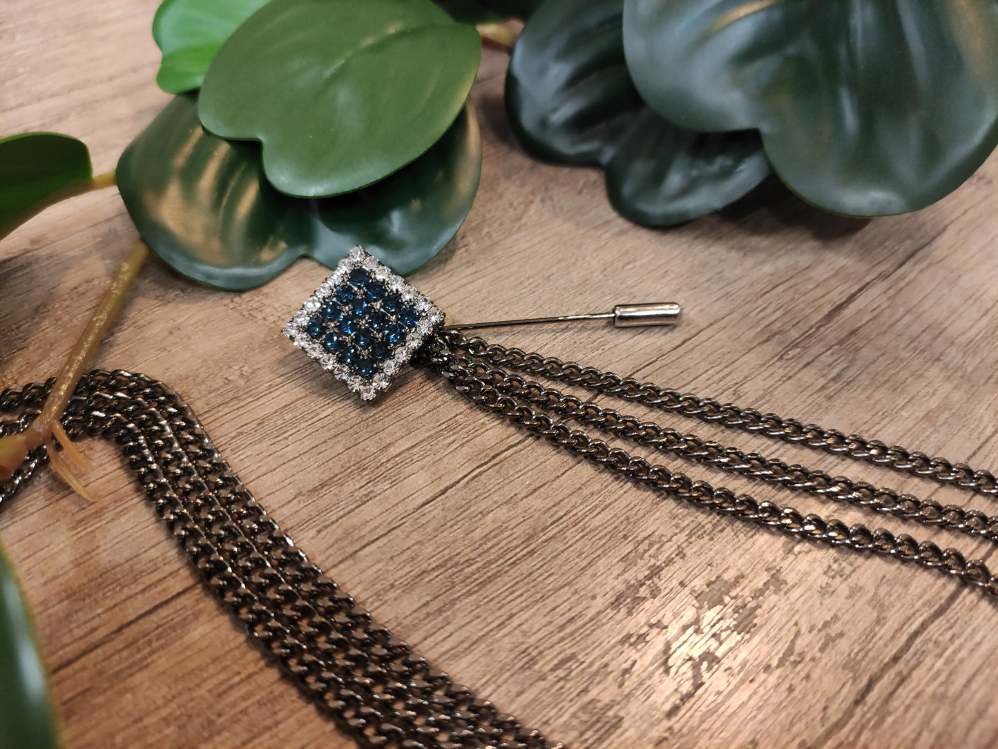 Spilla Bijoux con catena - AST106