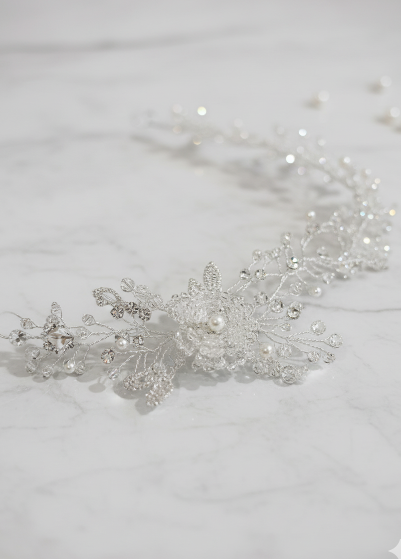 Etereo - FRN197 - Modellabile in cristalli con fiore laterale